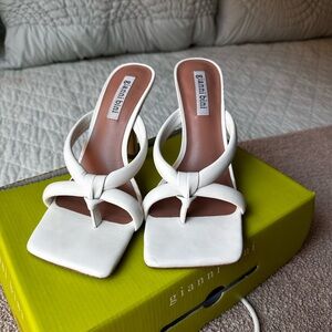 Gianni Bini White Sandals with Square Toe and Thong Strap